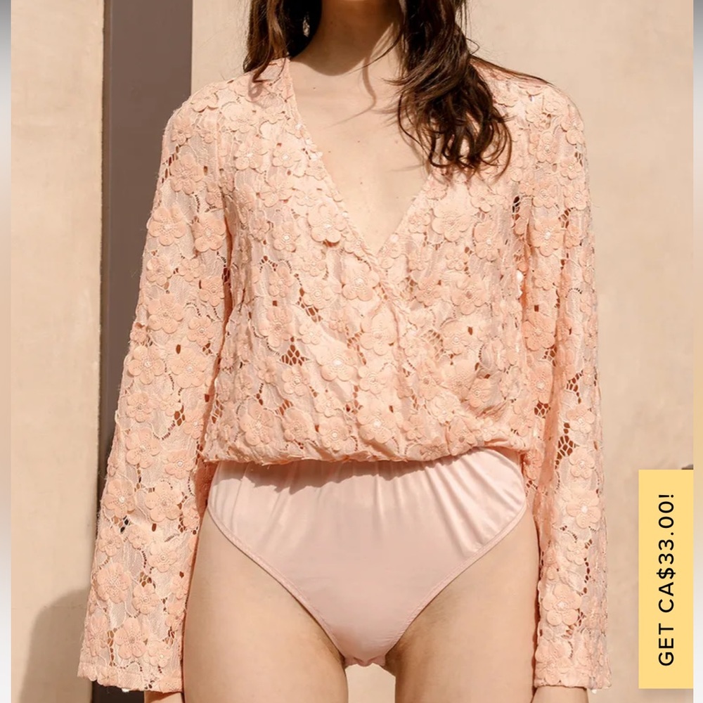 ☀️ 3/$15 Lulu’s Blossom On Over Light Pink Lace Faux Wrap Long Sleeve Bodysuit